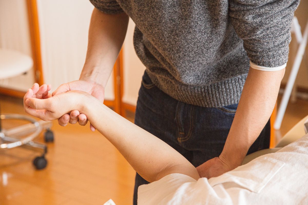 Best Solo Chiropractor Practice Tools Compared in 2026
