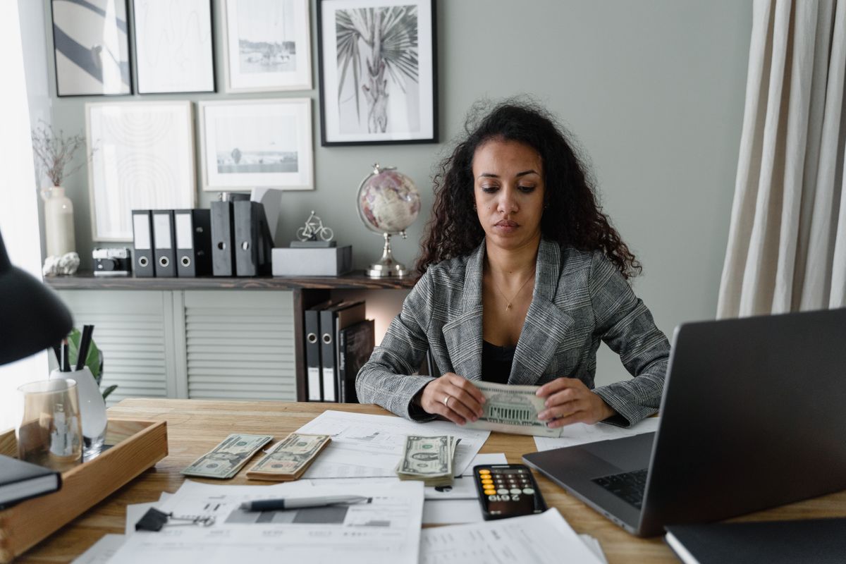 Cash vs Accrual Accounting for Small Animal Practices