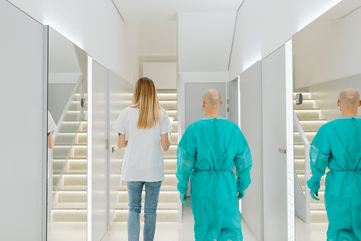 How Many Employees Does a New Vet Clinic Need?