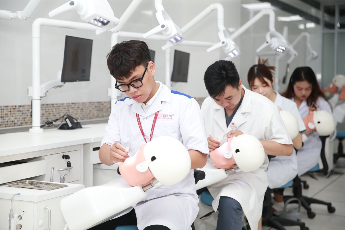 How Much Does a Solo Dentist Practice Bookkeeper Cost?