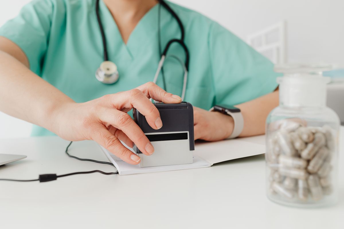 How Much Should a New Medical Practice Set Aside for Taxes?