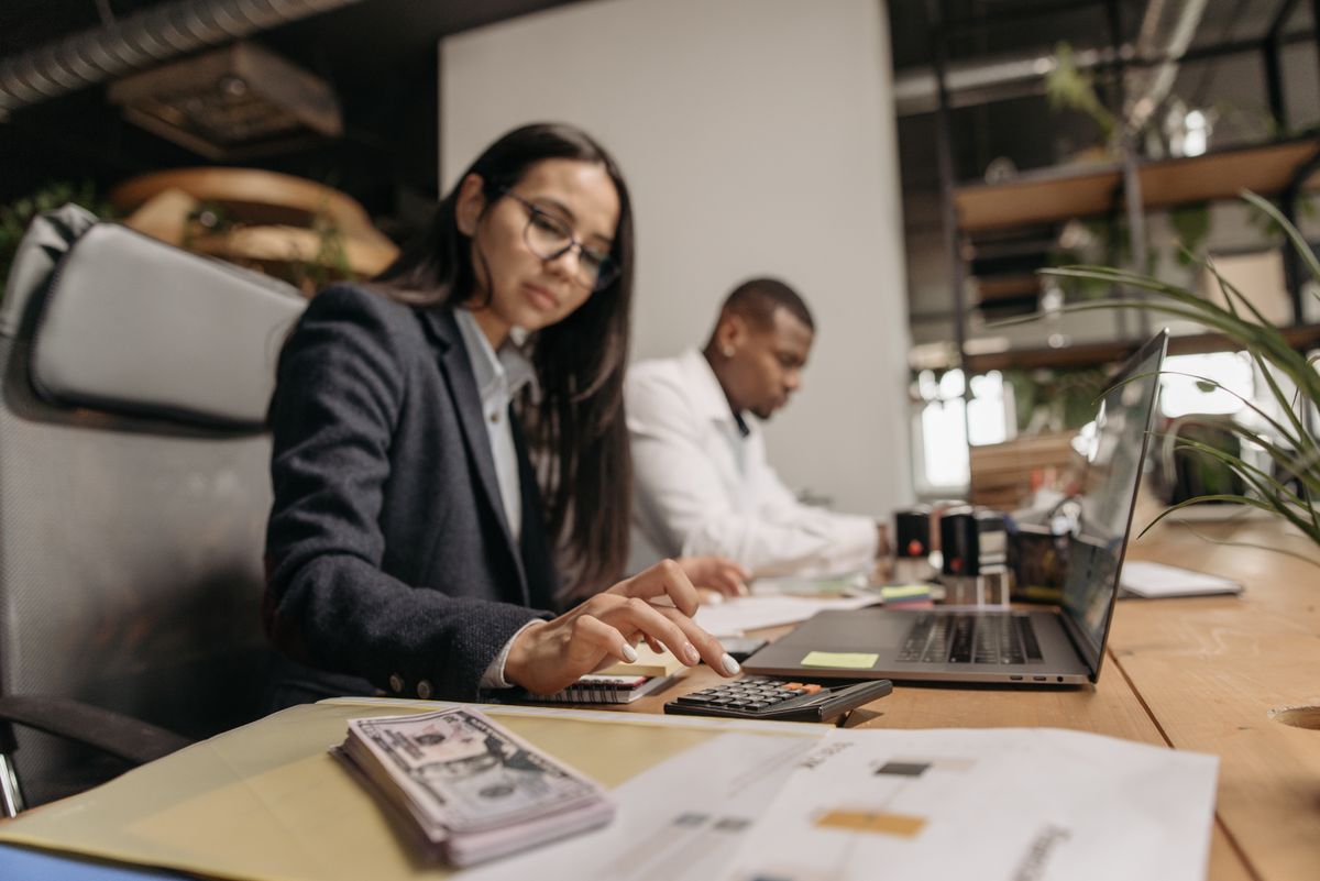 How to Do Accounting for a New Chiropractic Office Without an Accountant