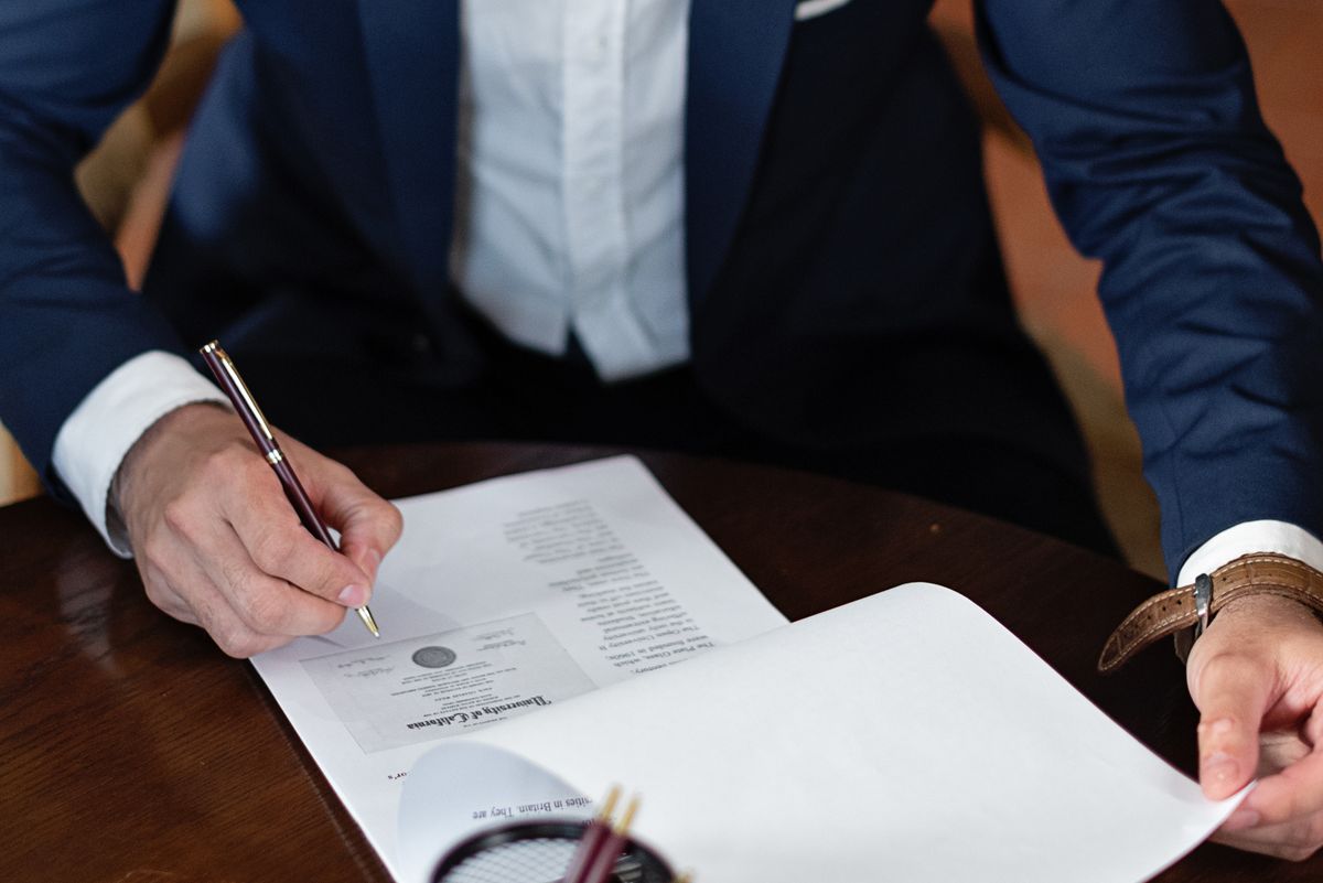 How to Write a Job Description for a Solo Attorney Practice