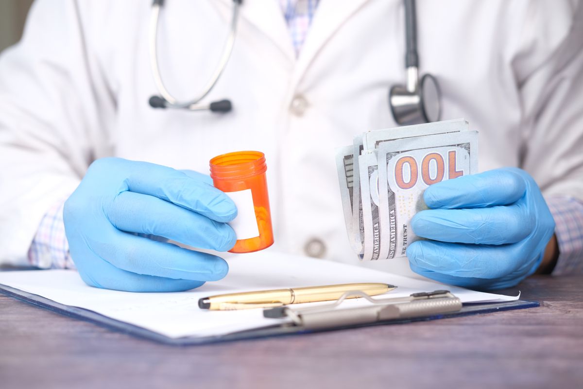 Malpractice Insurance for New Vet Clinics: Cost and Coverage