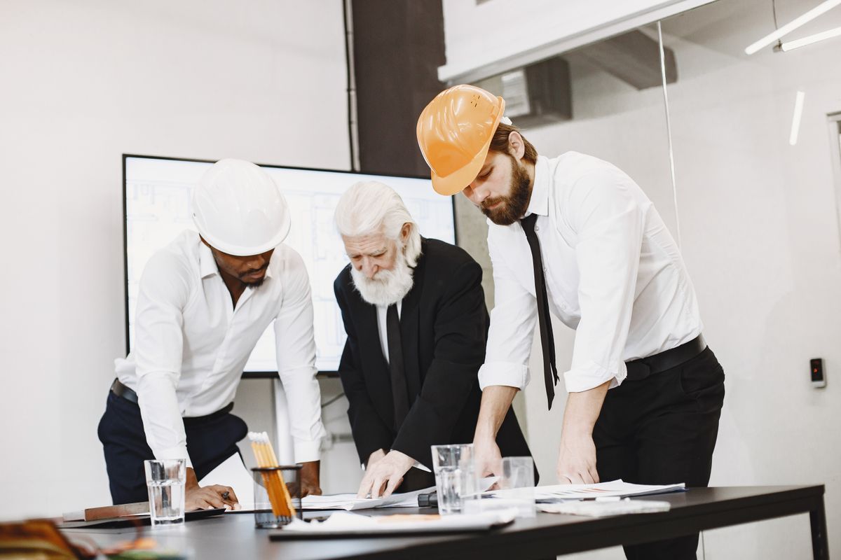 S-Corp vs LLC for New Engineering Firms: Which Saves More on Taxes?