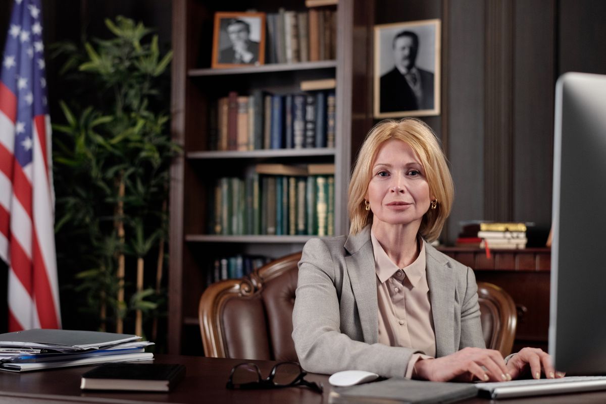 The Solo Attorney Staffing Guide: Roles, Salaries, and Schedule