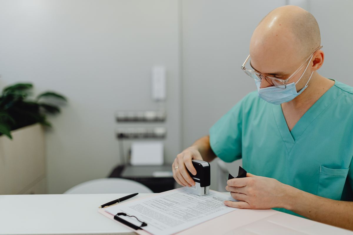 What Licenses Does a New Vet Clinic Need?